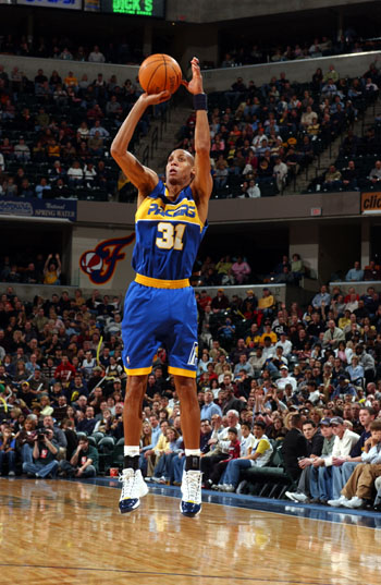 北爱尔兰归化热刺外租前锋杰米-唐利，球员曾入选英格兰U.