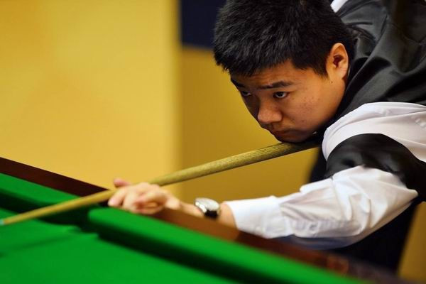 特尔施特根祝贺巴萨：进入决赛！加油！.